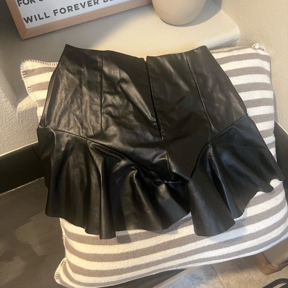 black faux leather shorts - Picture 1 of 3